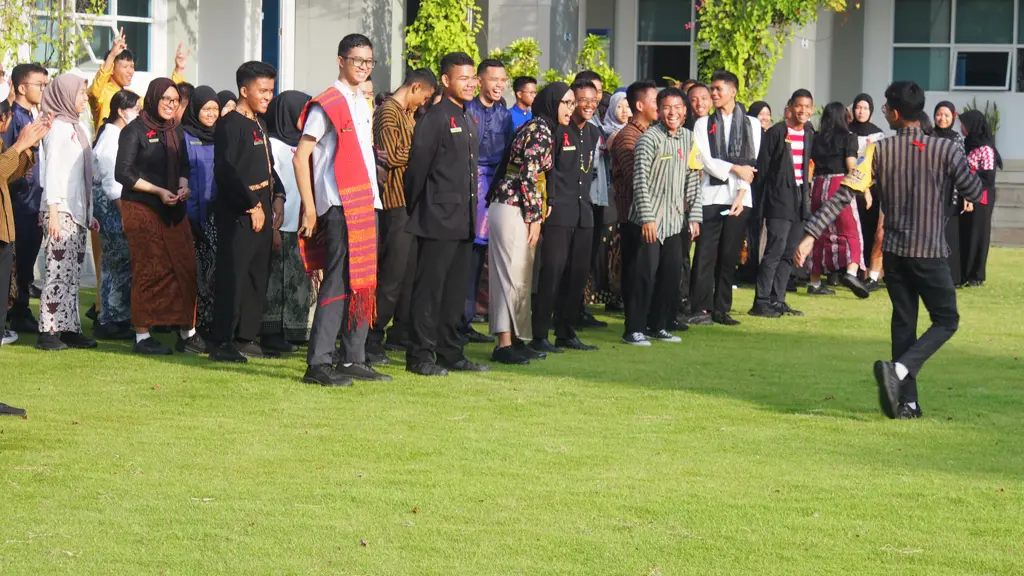 Pita merah adalah simbol global untuk dukungan dan kepedulian kepada ODHA